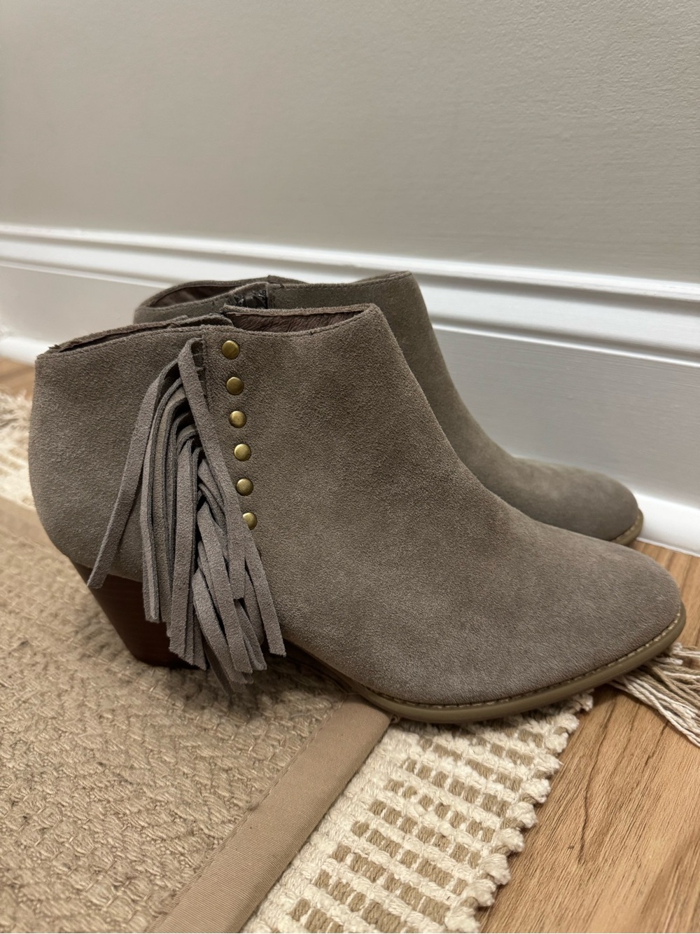 Vionic Faros Western Fringe Suede Ankle Booties Taupe Block Heel Boho Festival